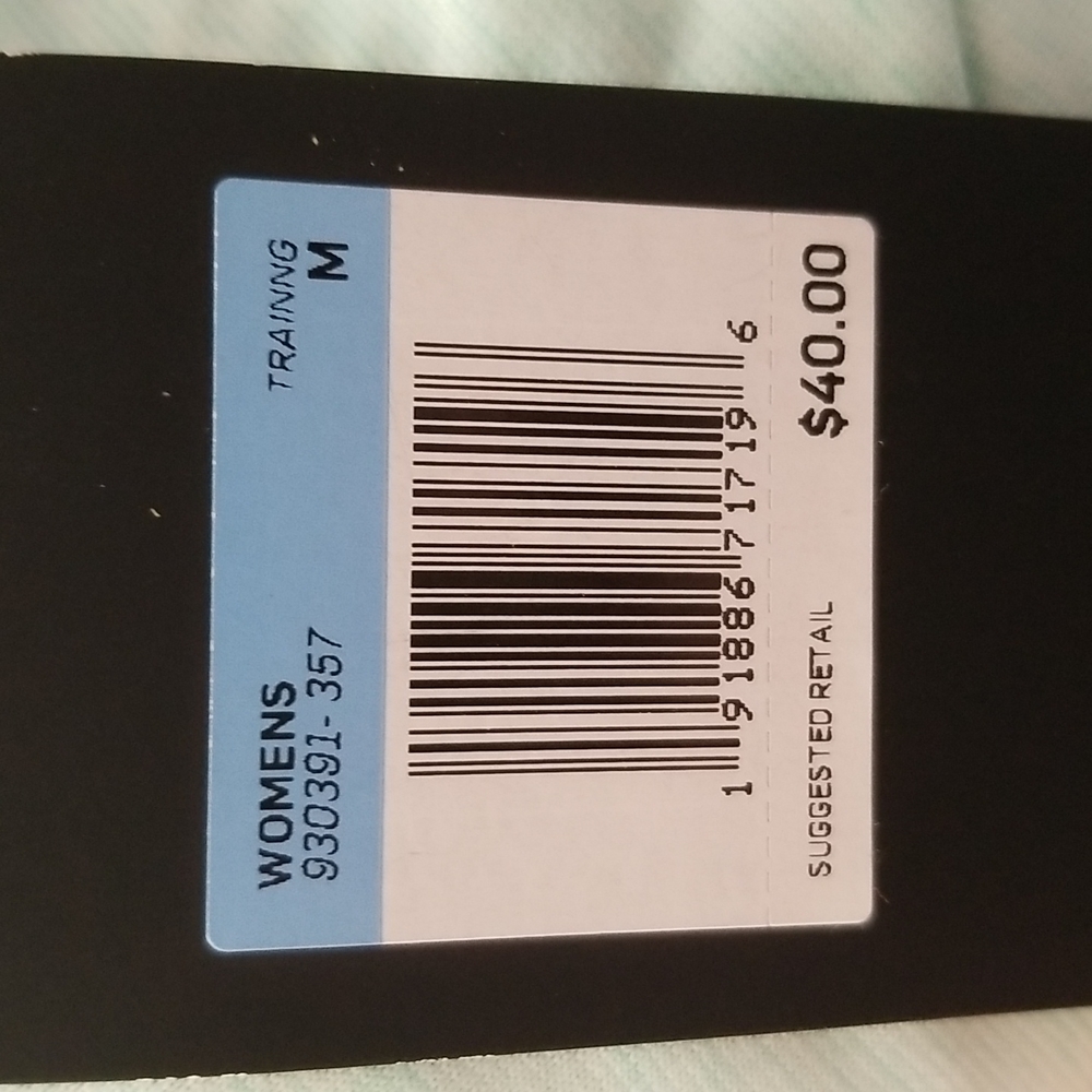Nike Size Medium - Picture 5 of 6